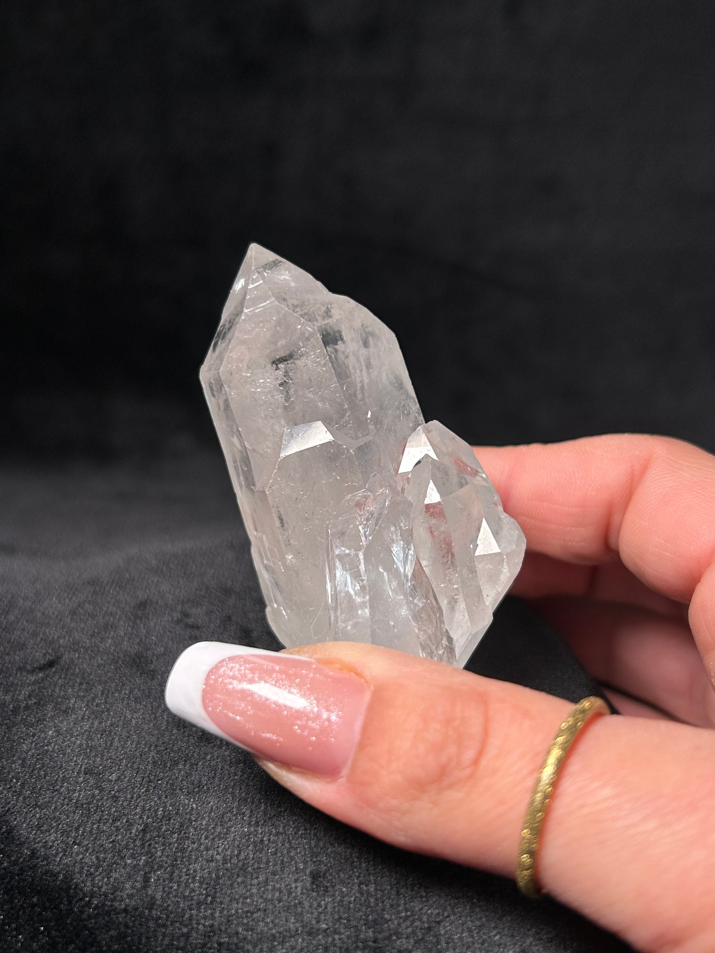 Punta di Quarzo ialino con cristalli secondari (Pezzo unico)