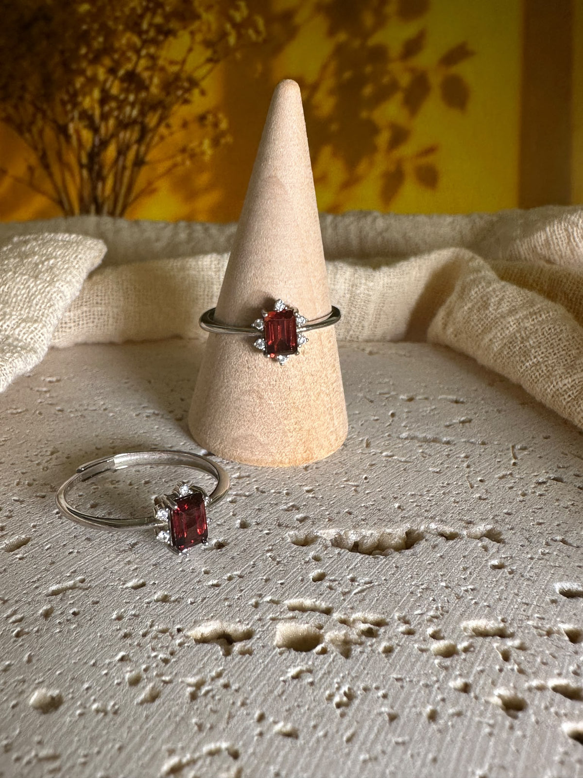 Anello Granato rosso | Grinta e determinazione | Argento925