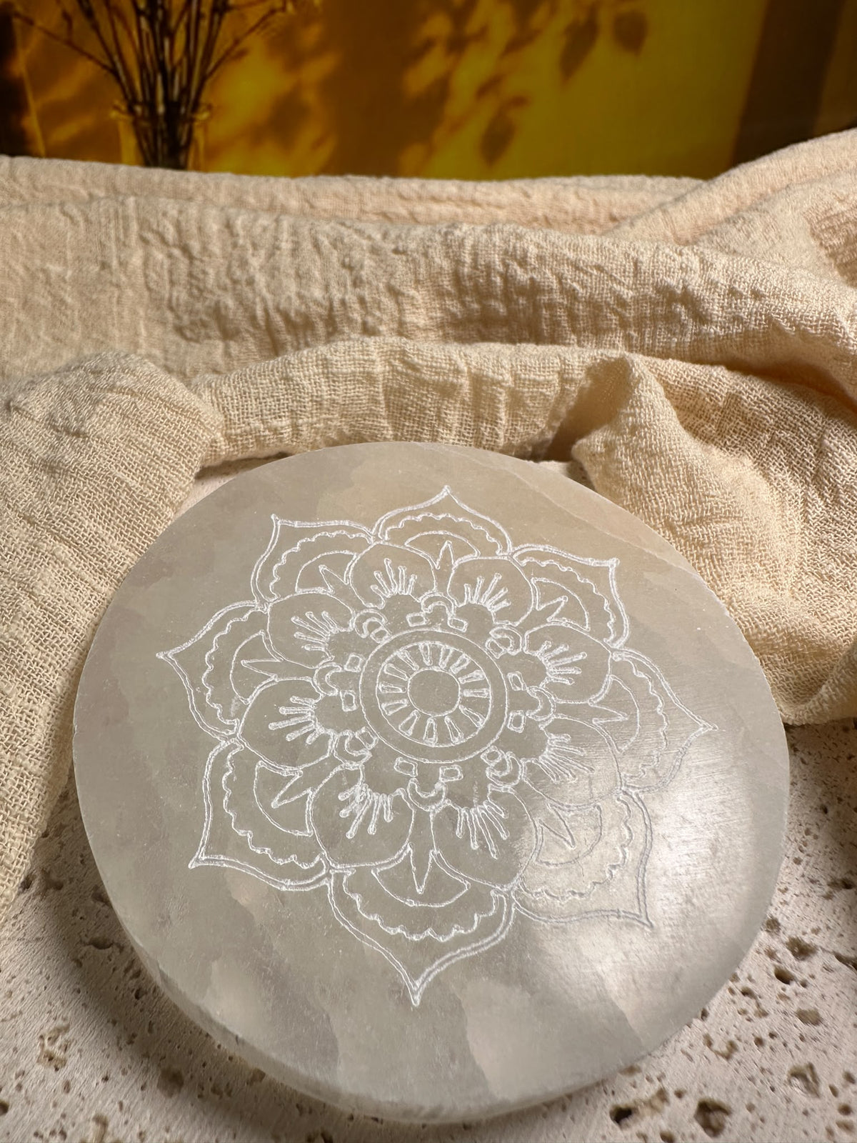 Base in Selenite Satinspar