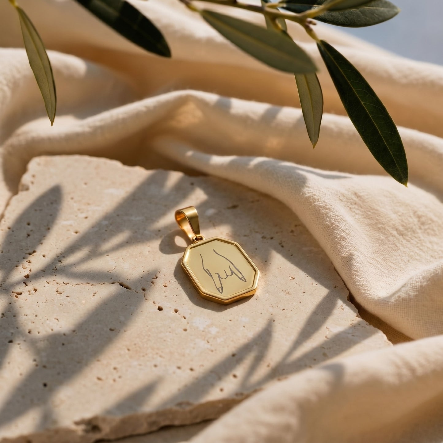 Ciondolo "Tiè" | Acciaio Gold