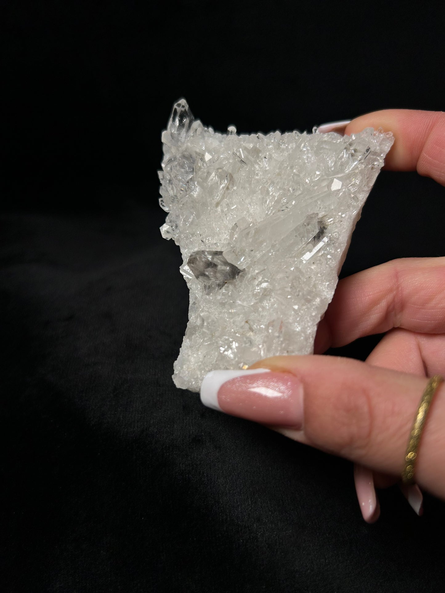 Cluster Quarzo ialino con Fumé (Pezzo unico)