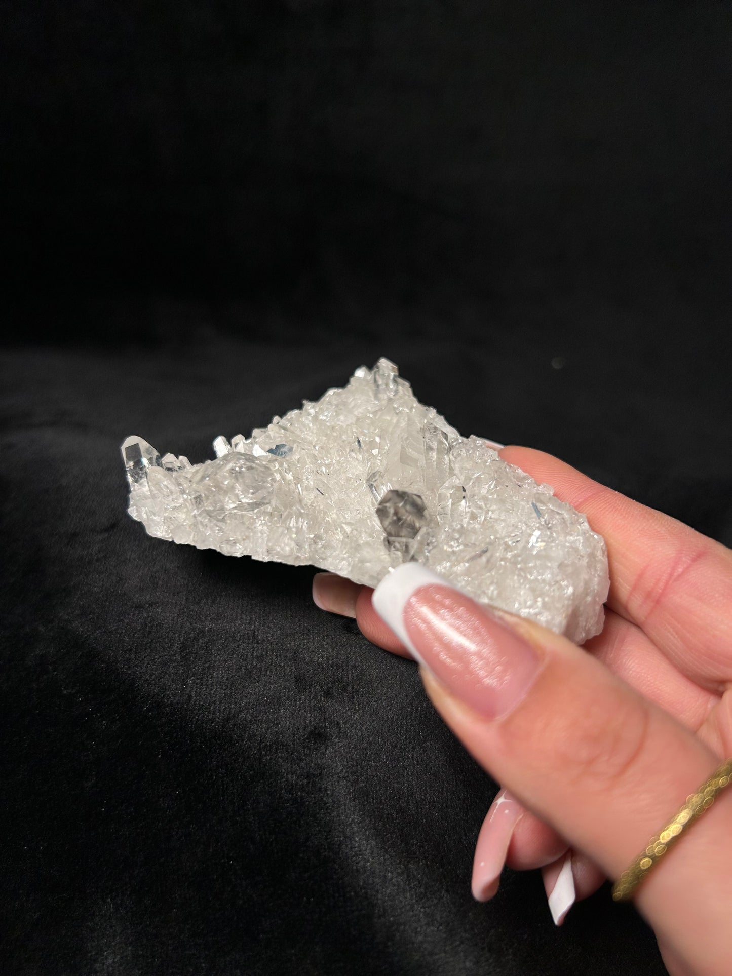 Cluster Quarzo ialino con Fumé (Pezzo unico)