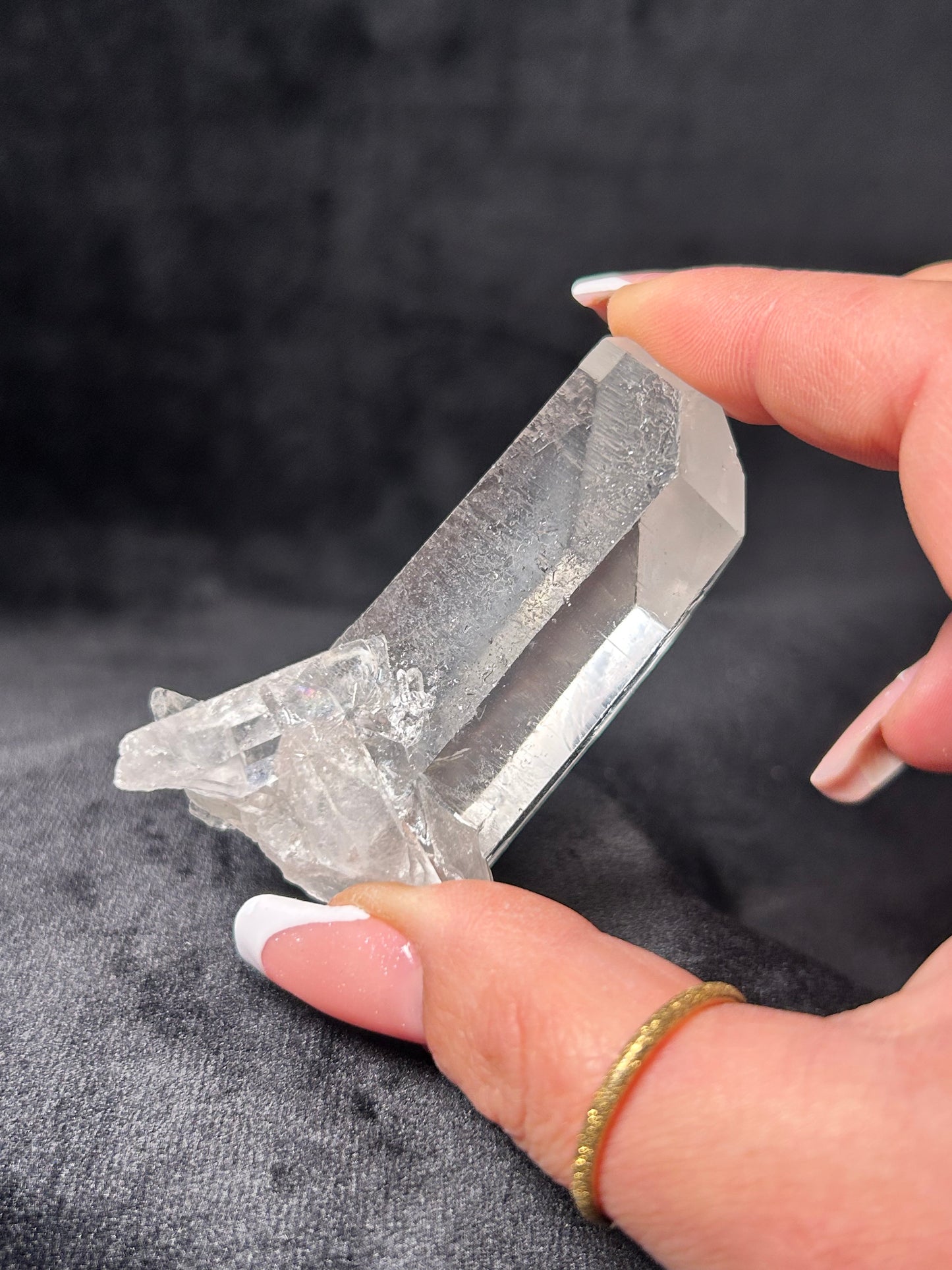 Punta di Quarzo ialino con cristalli secondari (Pezzo unico)