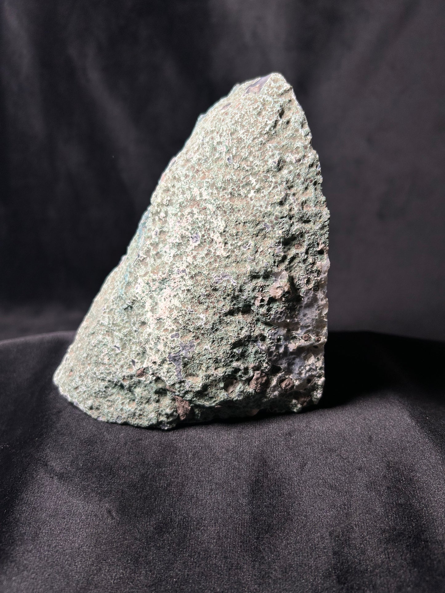 Geode agata grigia 1.290gr - Pezzo Unico