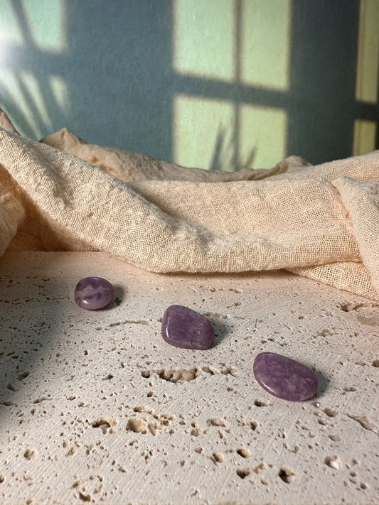 Lepidolite (mini) – Pietra dell’Armonia e del Cambiamento