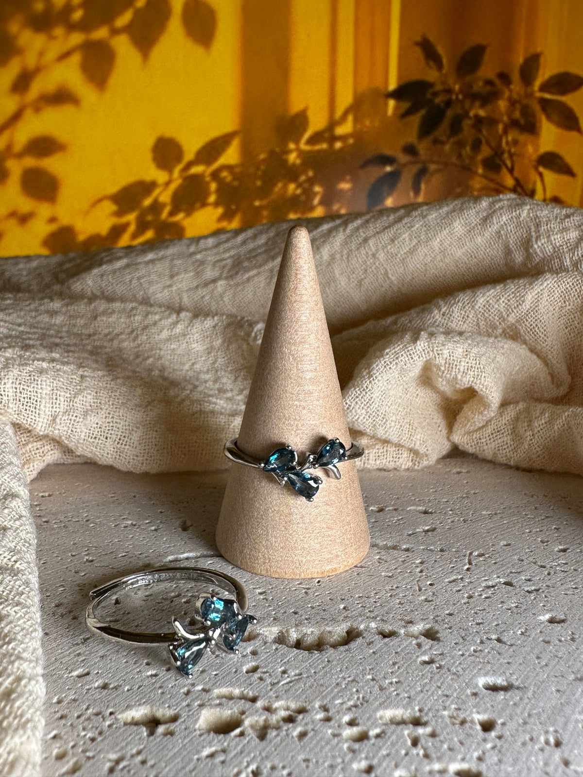 Anello Topazio blue London | Chiarezza e Comunicazione