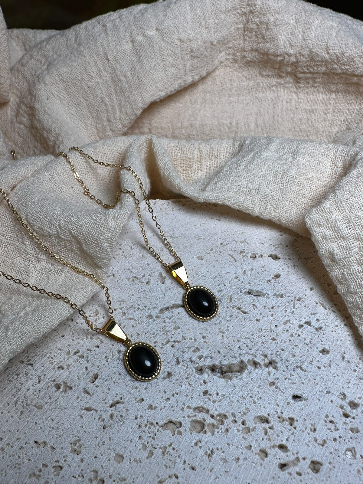 Collana ossidiana nera | Protezione energetica (Acciaio Gold)
